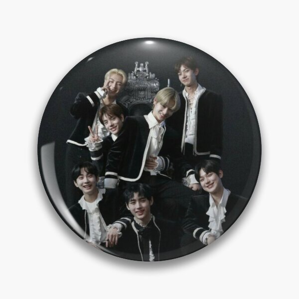 ENHYPEN Group Photo Pin RB3107 product Offical Enhypen Merch