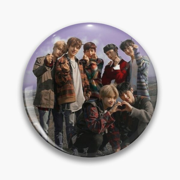 ENHYPEN Group Photo Pin RB3107 product Offical Enhypen Merch